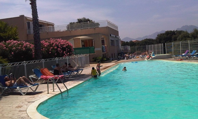 Lumio Apartment | Sea View Apartment for 4-6 Guests with Pool & Breakfast