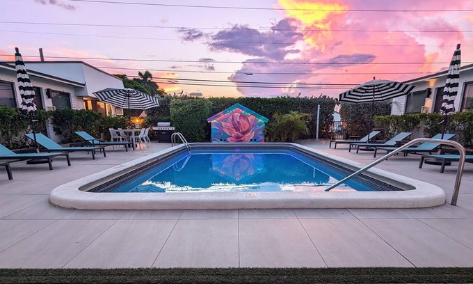 Survey Creek Apartment | Ideal 4 Apt Block for Large Groups | Sleeps Up to 16 Guests
