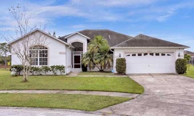 Crescent Lakes House | Explore Crescent Lakes: 4 Baths, Pool & Spa Retreat