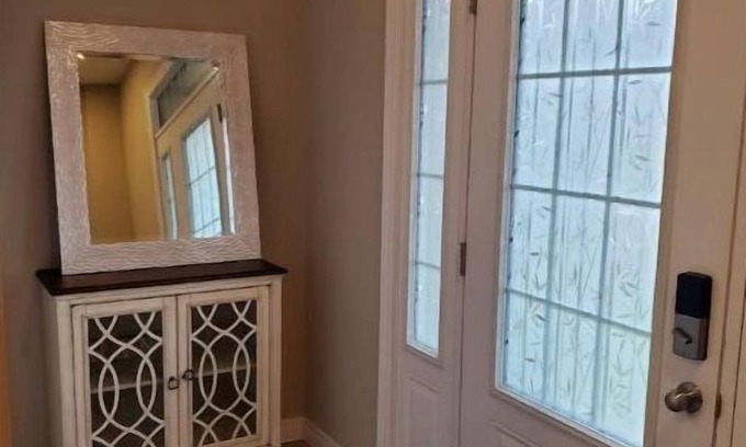 Stratford House | Family Retreat with Kitchen & Child-Friendly Amenities