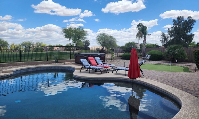 San Tan Valley House | Family Retreat with Private Pool and Golf Course Access