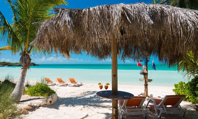 Ocean Point Villa | Beachfront Villa with Pool & Ocean Views at Sapodilla Bay