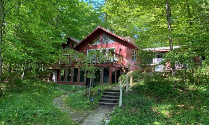 Traverse City House | Beachfront 4-Bedroom Home with Pool on Traverse Bay