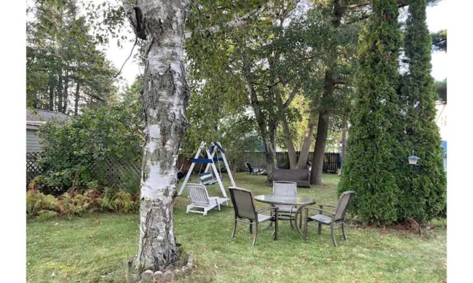 Two Rivers House | Ideal 4 Bed Cape Cod Vacation House with Spa & Breakfast