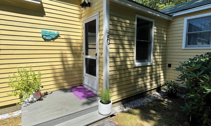 Kennebunkport House | Ideal Beach Retreat: 4 Beds, Steps from Goose Rocks Beach