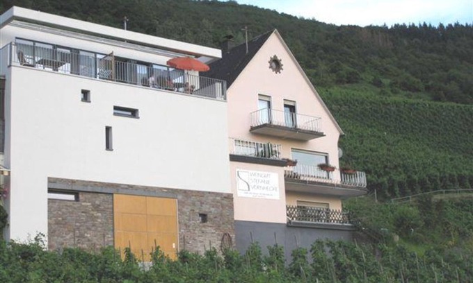 Senheim Apartment | Family-Friendly 4-Bed Apartment: Riesling Suite Awaits