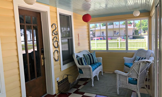 St Ignace House | Guest Rated: 9.6 – Pet-Friendly 4 Bed Home in St. Ignace
