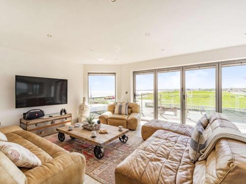 Blyth House | Family-Friendly 4-Bed Retreat in Blyth