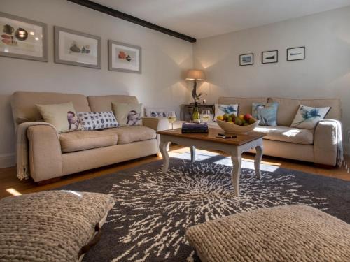 Cartmel House | Family-Friendly 4-Bed Retreat in Cartmel Awaiting You