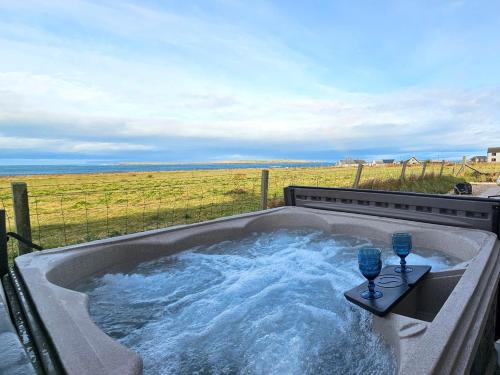 Hunspow House | 4 Bed in Huna 95612