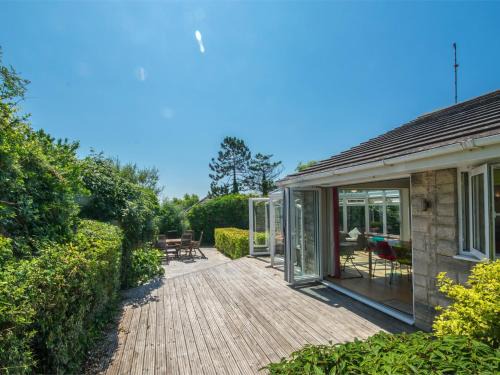 Worth Matravers House | Spacious 4-Bed Family Retreat in Worth Matravers