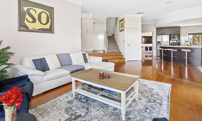 West Leederville House | 4 Bed Serene Family Oasis | Food & Bar Precinct