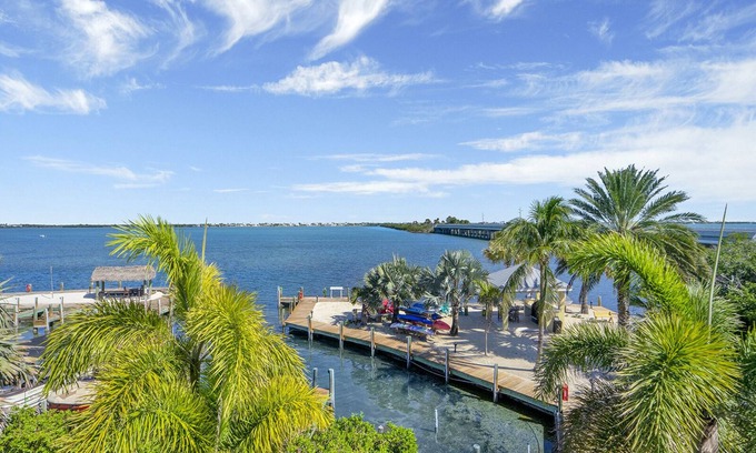 Little Torch Key House | Inviting 4 Bedroom Water View Home with Pool & Breakfast