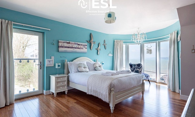 New Quay House | Cozy 4 Bedroom Home with Ocean View and Family Amenities
