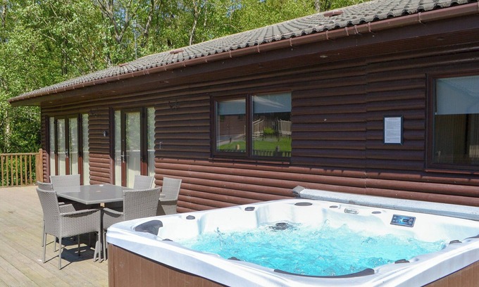 Otterburn Cottage | Inviting 4-Bedroom Retreat in Otterburn with Spa & Hot Tub