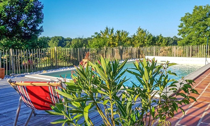 Saint-Bonnet House | Spacious 4-Bedroom Accommodation in Saint-Bonnet