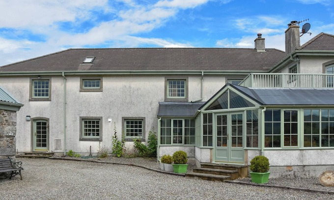 Colintraive Cottage | Spacious 4-Bedroom Retreat in Beautiful Colintraive