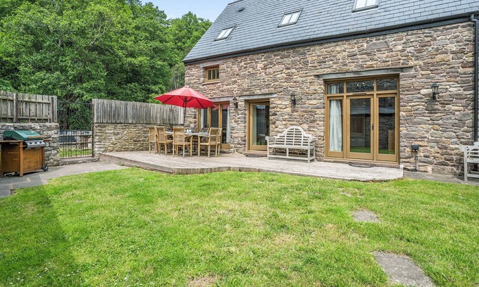 Cwmdu Cottage | 4 bedroom accommodation in Cwmdu, near Crickhowell