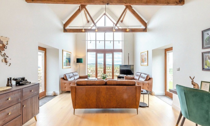 Old Bewick Cottage | Experience Breathtaking Countryside Views in Comfort