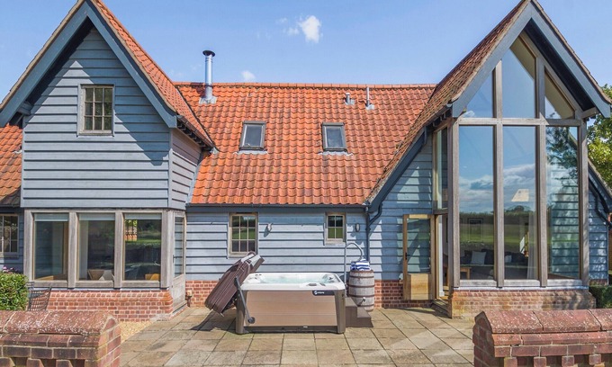 Hethel Cottage | 4 bedroom accommodation in Quidenham