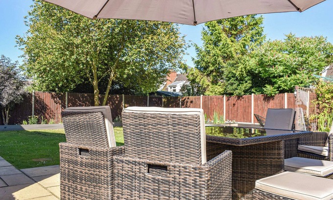Beckford Cottage | Perfectly Located Four-Bed House in Tewkesbury & Cotswolds
