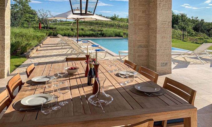 Krasica House | Spacious 4-Bedroom Accommodation with Private Pool in Buje