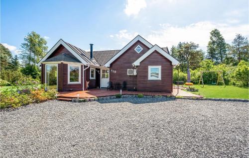 Farvang House | Ideal 4 Bedroom Home in Fårvang for Family Getaways