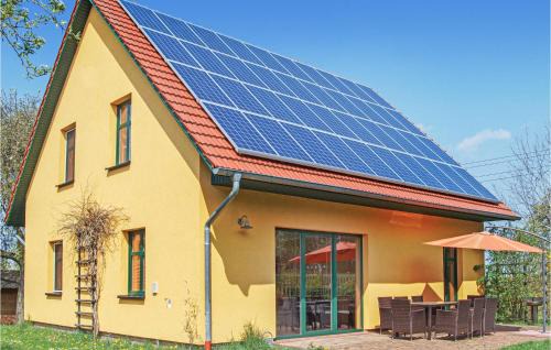 Hildebrandshagen House | Family-Friendly 4 Bedroom Home in Woldegk with Pet Access
