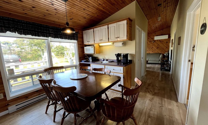 Stanhope Cottage | Cozy 4-Bedroom Cottage Near PEI National Park