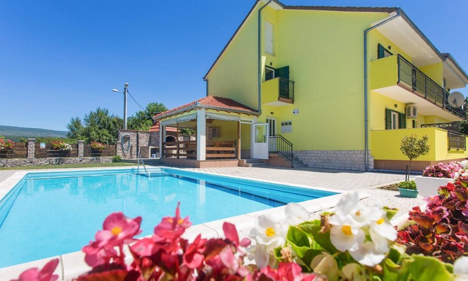 Citluk House | Inviting Vacation Home with Pool in Dalmatia’s Hinterland