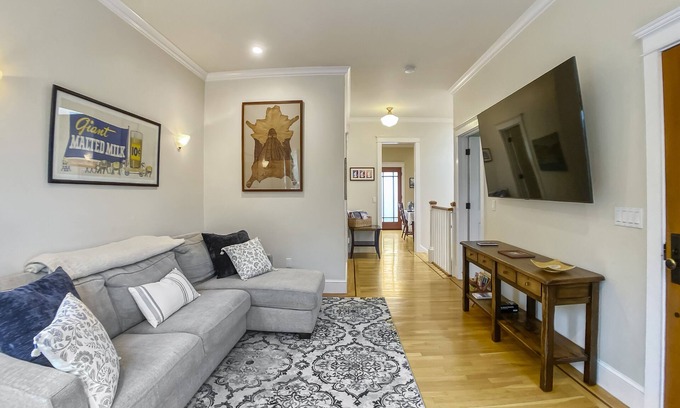 Noe Valley House | Family-Friendly 4 Bedroom Home in Sunny SF Neighborhood
