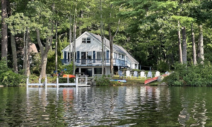 South Casco House | Exceptional 4 Bedroom Lake House with Private Boat Dock