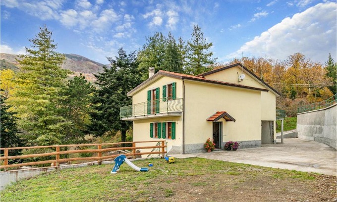 Arzeno House | Inviting 4 Bedroom Home in Codivara - Pet and Child Friendly