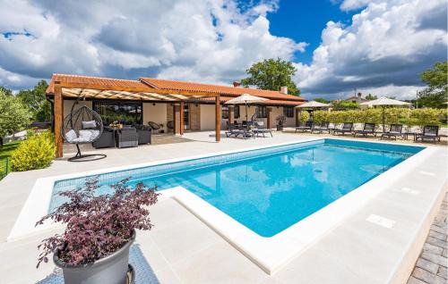 Sveta Nedelja House | Welcoming Home in Labin with Pool and WiFi Access