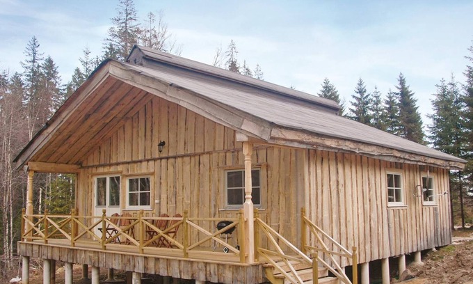 Annolfsbyn House | Family-Friendly 4 Bedroom Retreat in Mellerud with Spa