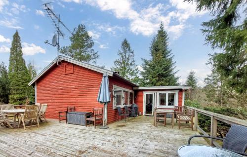 Fasalt House | Inviting Home in Rkeljunga with Kitchen & Family Amenities