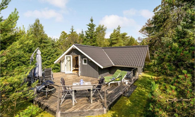 Jerup House | Inviting Home in Ålbæk with Kitchen for Family Getaways