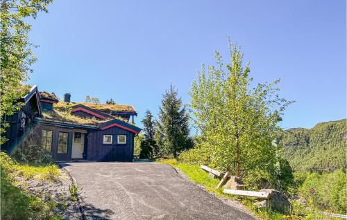 Ljosland House | Family-Friendly 4 Bedroom Retreat in Seral