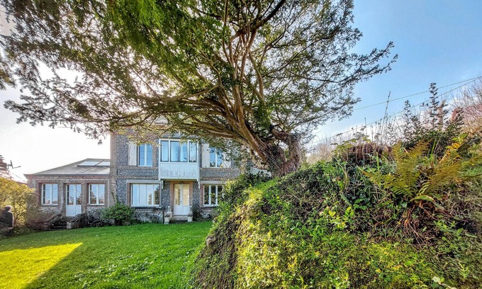 Etretat House | Relaxing Oceanfront Vacation Home with Spa & Breakfast