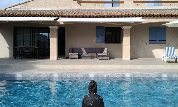 Rocbaron House | Family-Friendly Retreat with Private Pool and Kitchen Access
