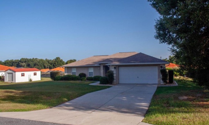 Inverness House | Family-Friendly 4-Bedroom Villa with Free Solar Pool Heating