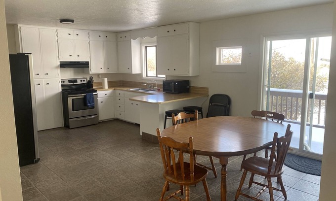 Pocatello House | Family-Friendly 4 Bedroom with Breathtaking Views