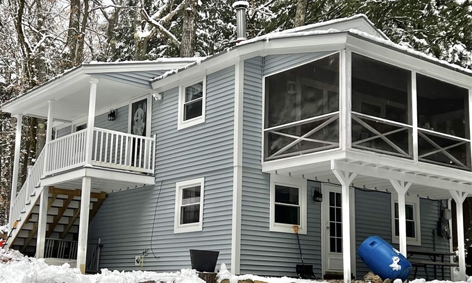 Bridgton Cottage | Family-Friendly 4 Bedroom Retreat at Knights Hill Association