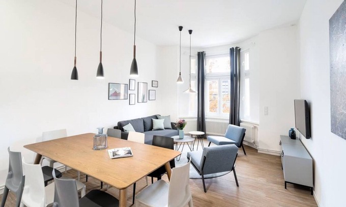 Mitte Apartment | Exceptional 4-Bedroom Apartment with Comfy Balcony Retreat