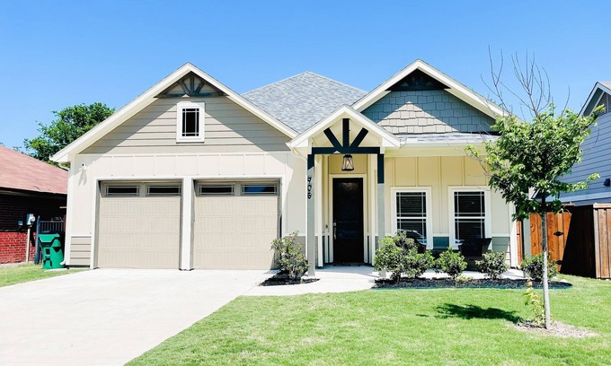 McKinney House | Family & Pet-Friendly Retreat with Top Guest Ratings!