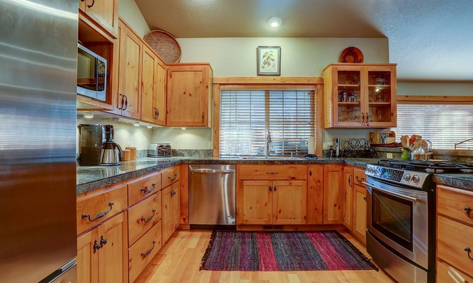 Deer Park House | Outstanding Lodge Retreat with Pool, Spa & Free Tennis