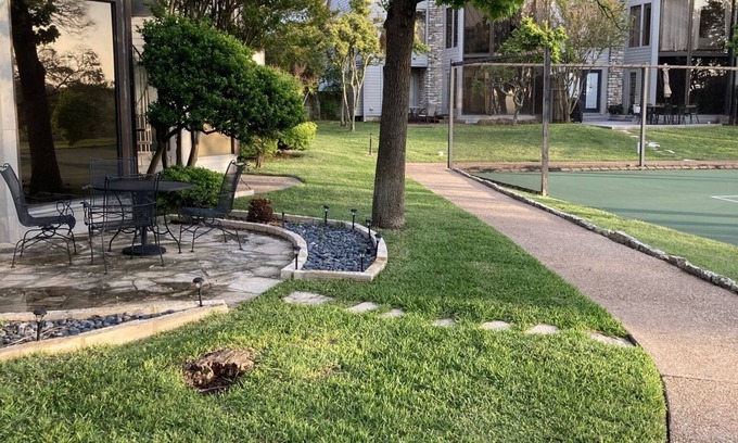 Lakeway Condo | Inviting Lake Travis Condo with Pool & Spa Amenities