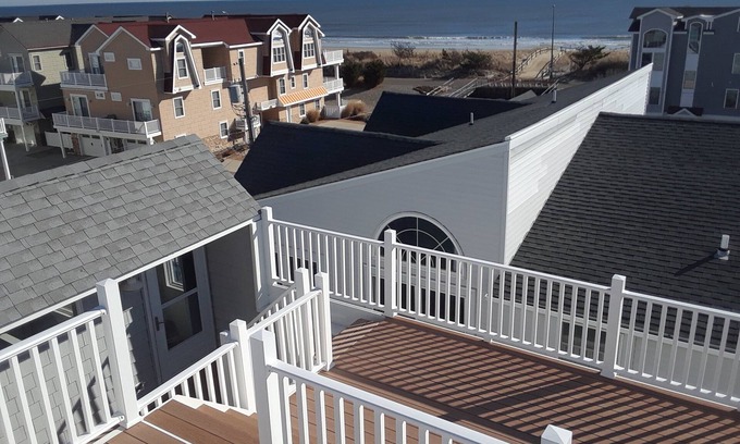 Sea Isle City House | Beach Block Townhome with Roof Deck & Ocean Views, 9.4 Rating