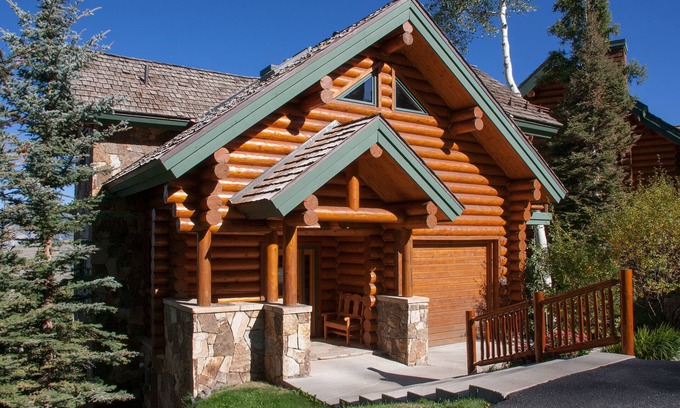 Mountain Village Ski Chalet | Perfect 4 BR Mountain Village Log Home with Great Views