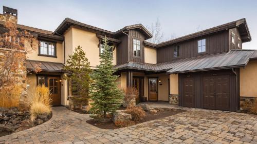 Pronghorn House | 4 BR Pet-Friendly Townhouse @ Juniper Preserve Resort